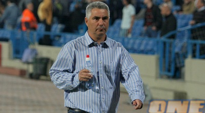 פרדי דוד יורד להפסקת המחצית (משה חרמון) פרדי דוד יורד להפסקת המחצית (משה חרמון)