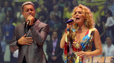 קובי פרץ ואישתאר. ג´מצ´י: &qout;התרגשתי&qout; (שי לוי) קובי פרץ ואישתאר. ג´מצ´י: &qout;התרגשתי&qout; (שי לוי)