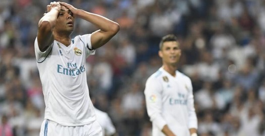 רונאלדו וקסמירו מתוסכלים (La Liga)