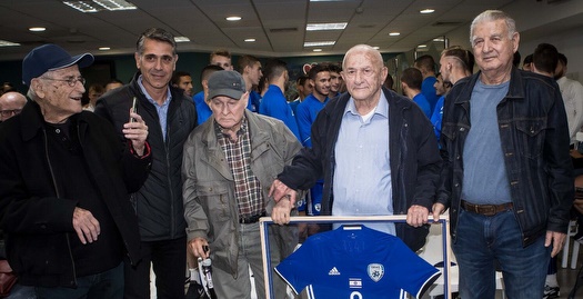 שייע גלזר חוגג תשעים (צילום: ההתאחדות לכדורגל)