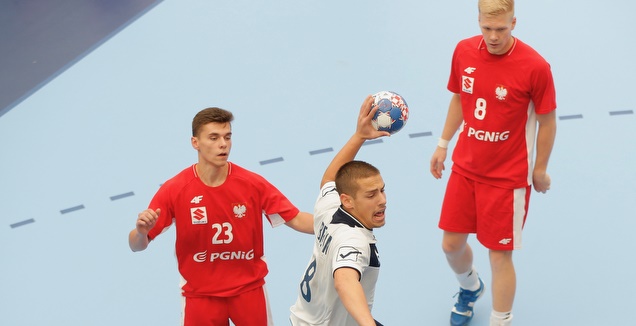 אמיר שניידר במדי נבחרת הנוער (EHF)