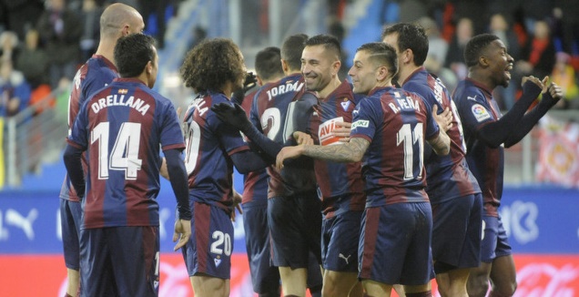 שחקני אייבר חוגגים (La Liga)