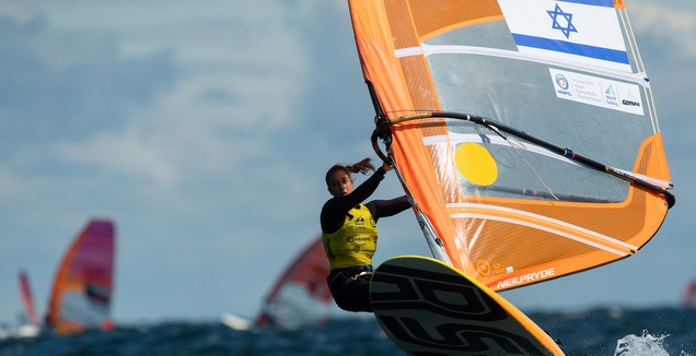לינוי גבע על הגלשן (SZYMON SIKORA, WORLD SAILING) (מערכת ONE)