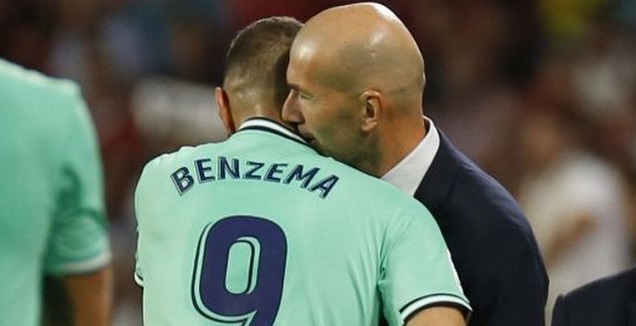 זינדין זידאן עם קארים בנזמה (La Liga)