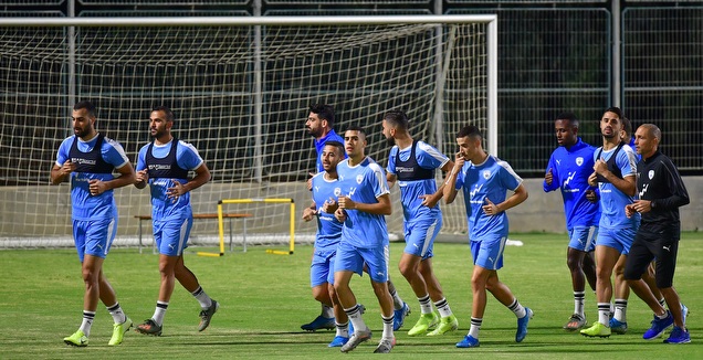 שחקני נבחרת ישראל באימון (חגי מיכאלי)