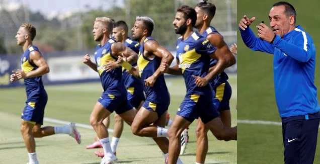 דוניס ושחקני מכבי ת
