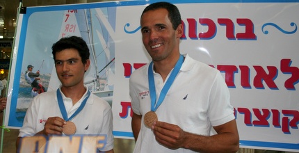 גל וקליגר. הסינים פינו את האצות (איתי חסיד)