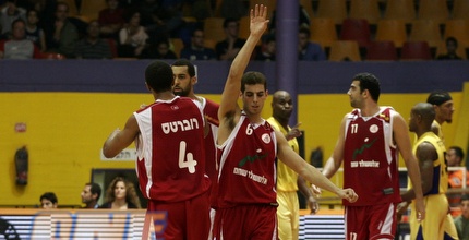 גוני יזרעאלי מנצח באולם הפחים, הערב (מתן להב)