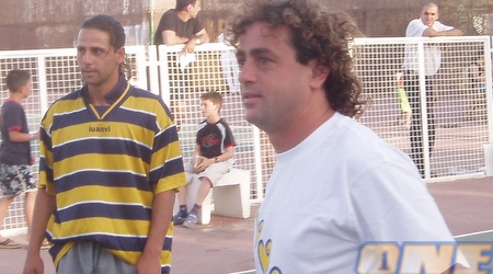 האיש והאגדה חוזר לשחק!