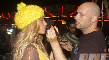 בהתחלה היא היתה לחוצה ורצינית...