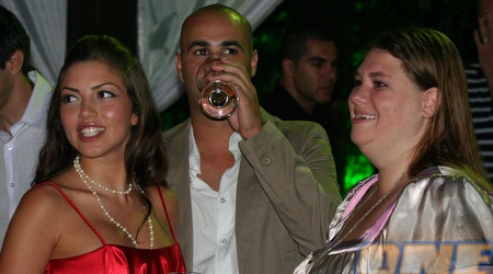 לירון פנאן מחוייכת, גם אבי עבדי והצמודה גאל היו שם