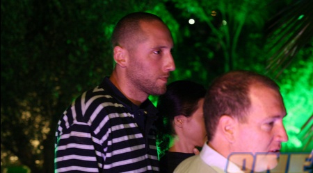 גילי מוסינזון נכנס בשקט בשקט