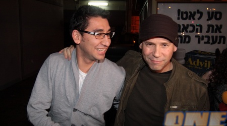 רמי קלינשטיין חמוש בכובע