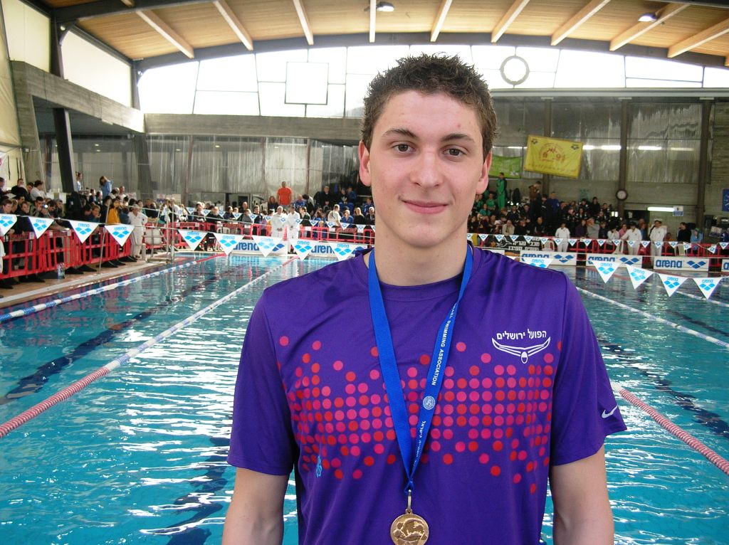 קריטריון לאליפות אירופה ללירן קונובלוב ב-200 חתירה! 1:50.33