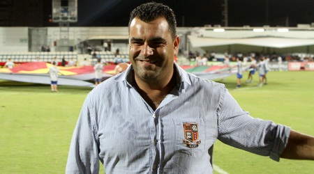 קורצקי מחייך. עזורי: "שילך בדרך שלו" (חגי ניזרי)