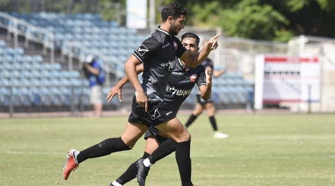 Roy Levi Celebrates (Noam Moreno) 