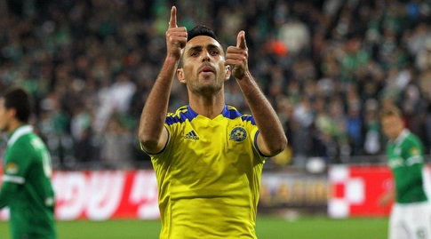 Golden Celebrates (Radad Jabara)