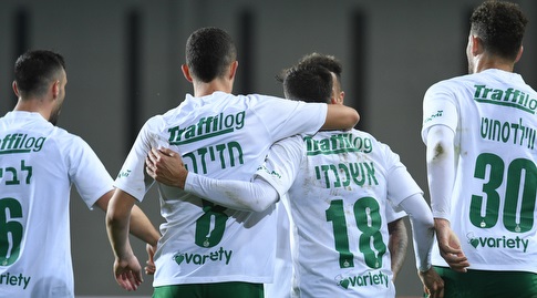 יובל אשכנזי ודולב חזיזה חוגגים (עמרי שטיין)