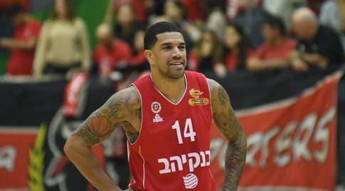 ג'יימס פלדין (עמרי שטיין)