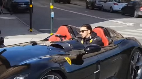 זלאטן והפרארי. ברור שגם לו יש, זה זלאטן... (צ"מ מתוך יו-טיוב)