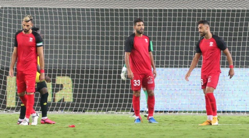 Sakhnin players in shock (Shahar Gross)